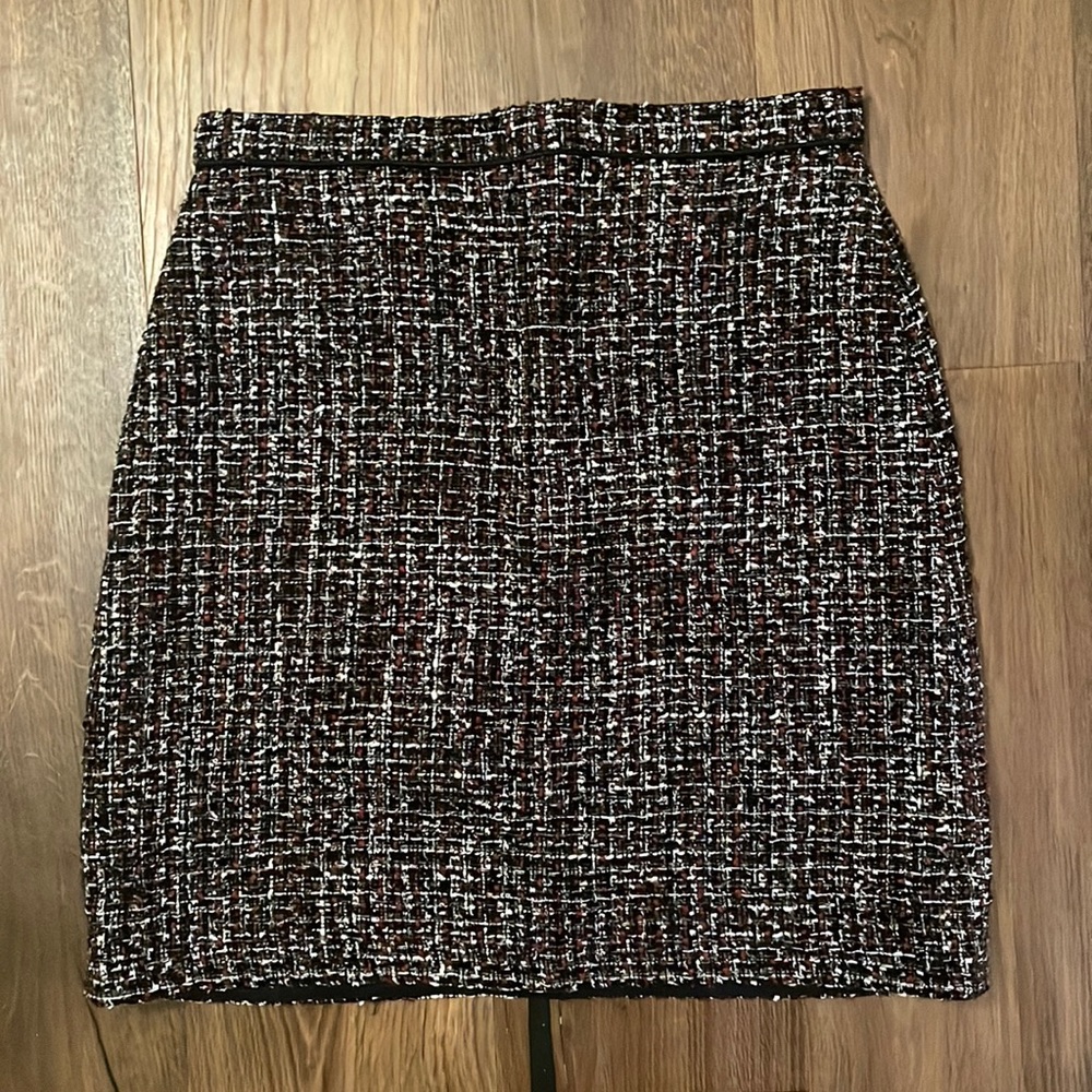 Metallic tweed skirt